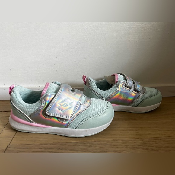 Lotto Kids/Toddler Running Shoes, size 9T/Euro 26 - BNIB - Picture 2 of 3